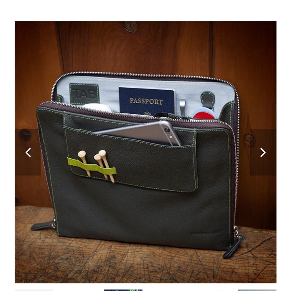 Walter + Ray Tablet Zipsleeve Organizer Travel Case